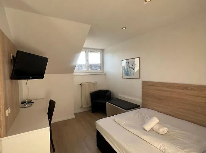 Mozart Hotell 3*